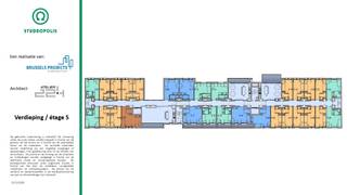 Info en bezichtigingen: maxime.l@weinvest.be - 02 315 77 22<br />We Invest biedt exclusief deze studentenkamer aan, gelegen in de buurt van het historische centrum, in de residentie STUDEOPOLIS. Deze gemeubileerde kamer van 19 m², gelegen op de 5e verdieping, in uitstekende staat, bestaat uit een slaapgedeelte, een comfortabele bureauhoek en een eigen doucheruimte met toilet. <br />Het idee is simpel: koop een of meerdere studentenkamers die voor u worden verhuurd en beheerd!<br />STUDEOPOLIS, een recent en luxueus gebouw, beheerd en gecentraliseerd door een professioneel verhuurbeheer, biedt een leefomgeving die is ontworpen voor studenten:<br />- studie- en co-workingruimtes; <br />- fitnessruimte;<br />- ontspanningsruimtes met spelletjes en projector;<br />- gemeenschappelijke keukens;<br />- buitenruimtes en binnenplaats;<br />- wasruimte;<br />- fietsenstalling.<br />De residentie ligt vlakbij verschillende metro-, tram- en buslijnen, waardoor u snel toegang heeft tot de verschillende campussen in het stadscentrum, winkels, supermarkten en andere voorzieningen. <br />Het verhuurbeheer zorgt voor een zorgeloze investering. Zij houden op professionele wijze toezicht op de omzet, het onderhoud, de naleving van de wettelijke en administratieve bepalingen, de plaatsbeschrijving en de correcte uitvoering van de betalingen. <br />Huidige huurwaarde: 685 € / maand, inclusief kosten.<br />Investering met een brutorendement van ±5,16%<br />NB: we verkopen 4 units in hetzelfde complex, tegen dezelfde prijs.