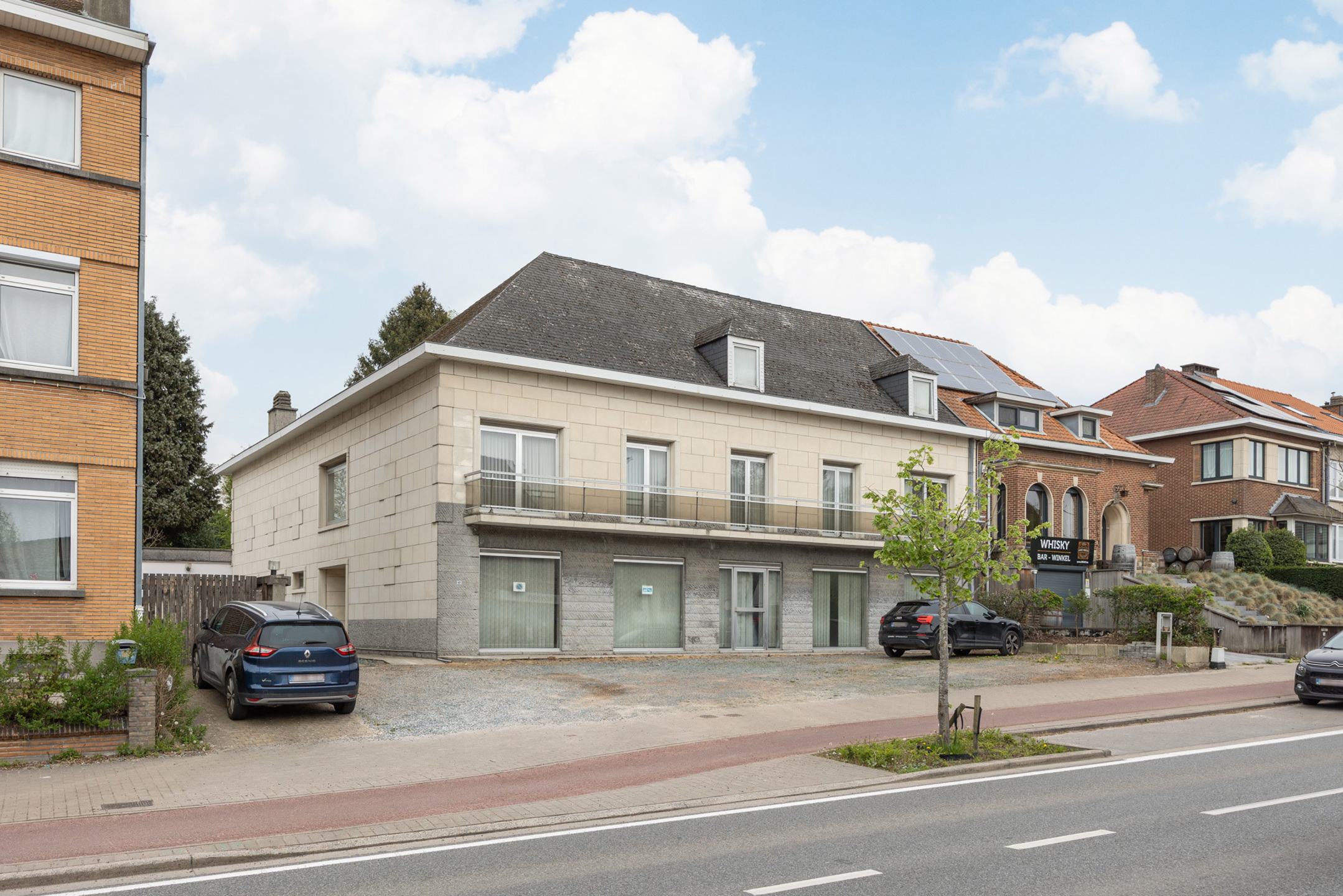 Opbrengstgebouw met mogelijkheid tot creatie van 4 eenheden - foto 1