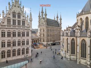 In het bruisende hart van Leuven, op een absolute toplocatie op de hoek van het Rector De Somerplein en de Diestsestraat, bevindt zich...