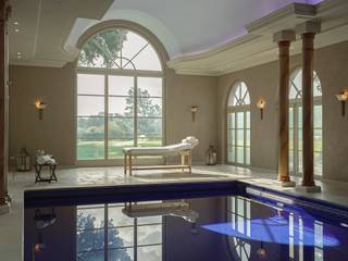 Gelegen aan de rand van het schitterende natuurreservaat De Kalmthoutse Heide, op een privéterrein van 63.880 m², biedt deze...