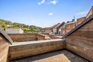 Pour plus d'informations ou une visite, appelez le 054 69 39 39 - Magnifique appartement triplex rénové et prêt à être emménagé (étages 1, 2 et...