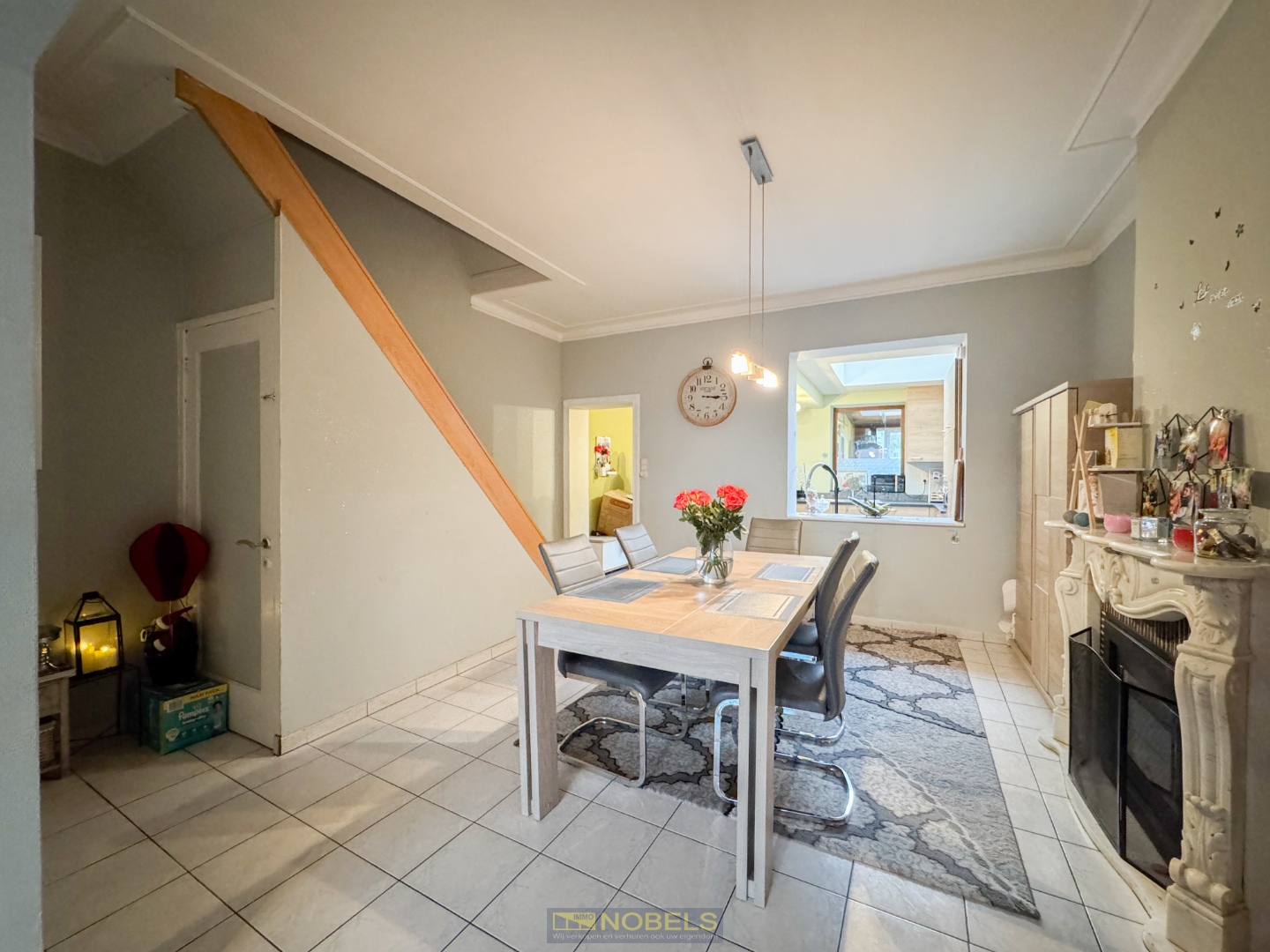 Te koop, Te moderniseren gezinswoning met diepe tuin en garage te Welden! - photo 5