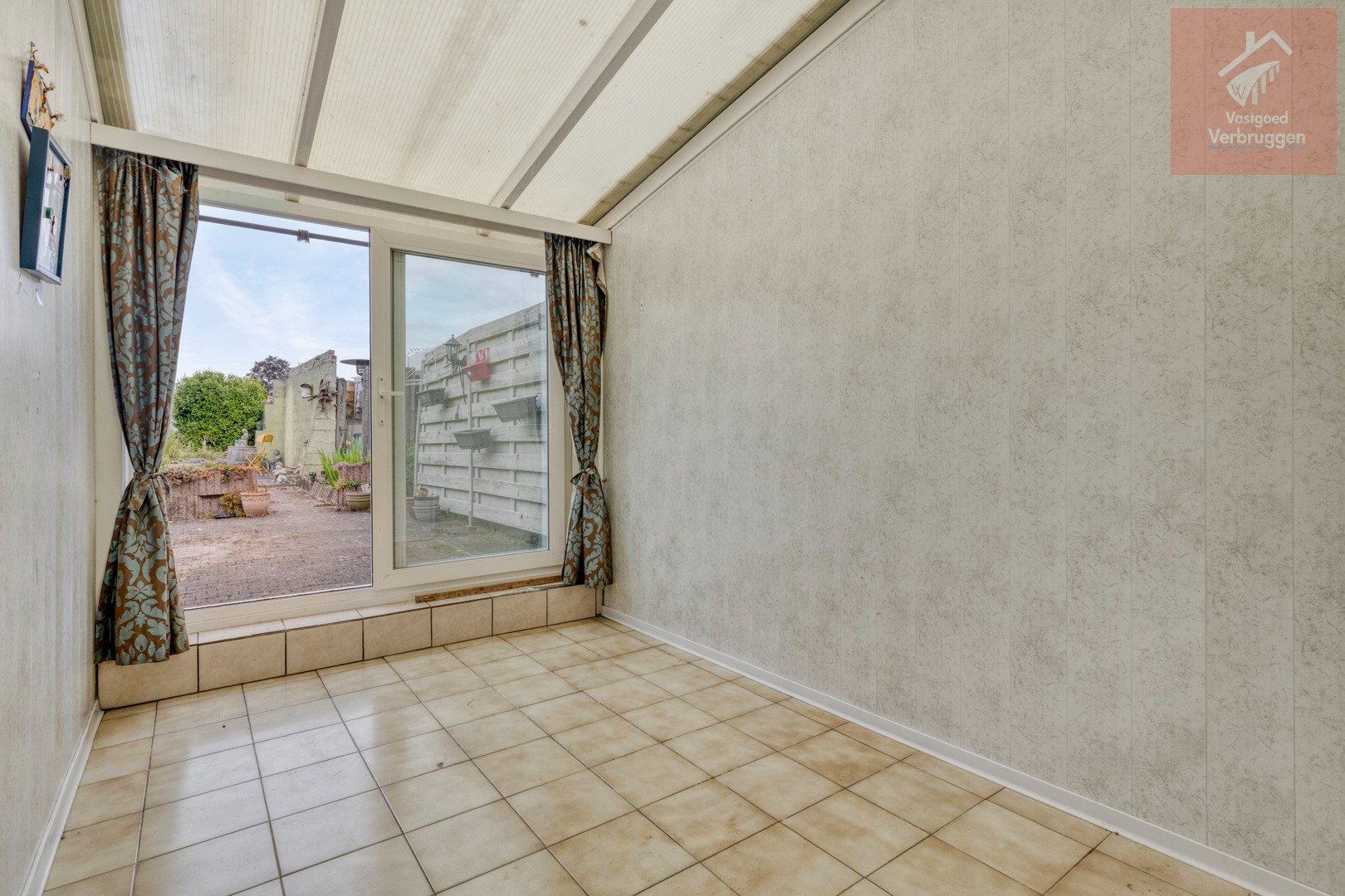 Ruime gezinswoning met 4 slaapkamers en grote tuin - foto 5