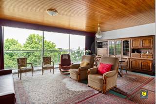 Charmant 2 slaapkamer hoek-appartement met 2 terrassen op toplocatie!Dit gezellig en charmant appartement situeert zich op de 6e verdieping van een...