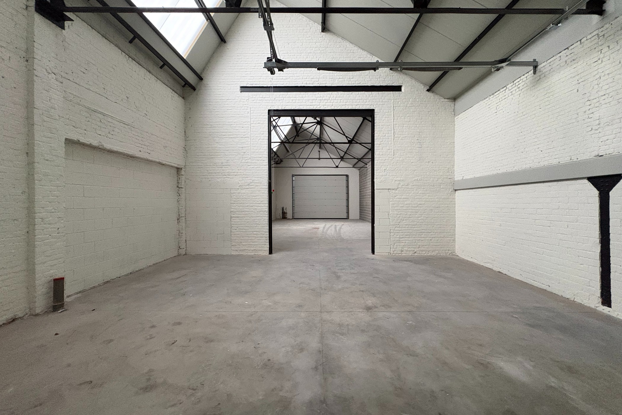 Magazijn 196m² te huur In Kalken - photo 2