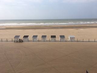 SPLENDID, RENOVATED APARTMENT SITUATED AT THE NEW PROMENADE BETWEEN THE CASINO AND THE "LITTLE BEACH" Through the entrance hall, you arrive in the...