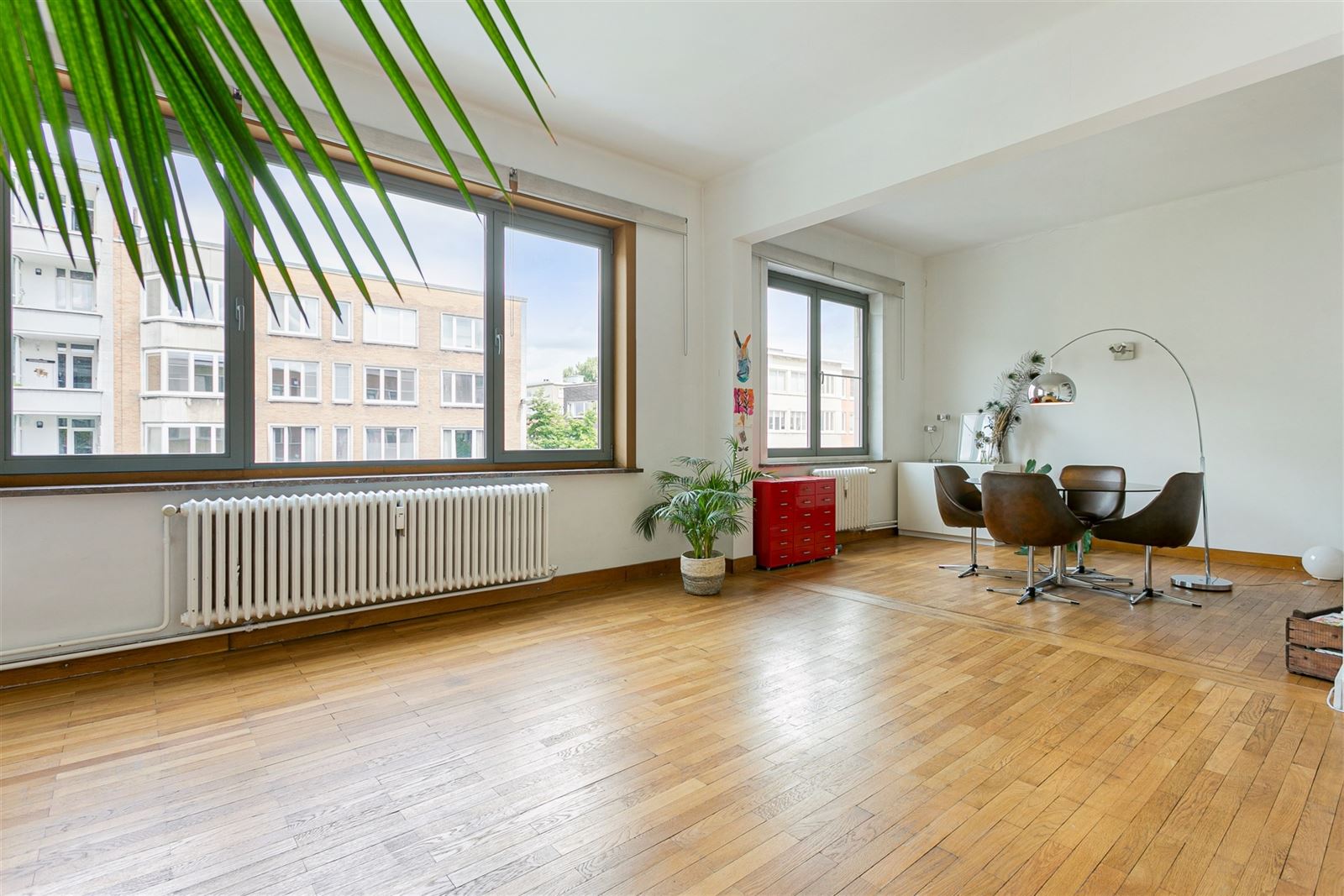 Prachtitg art-deco appartement met zeer aangename ruimtes - foto 4
