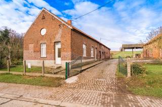 Ontdek deze unieke eigendom gelegen in het pittoreske Bekkevoort, omgeven door glooiende, landelijke uitzichten, op een perceel van ca...