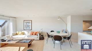 Unique Duplex Penthouse with Panoramic View over the Zoute<br /><br />This magnificent duplex penthouse offers an ideal mix of luxury and comfort with breathtaking views over the villas of the Zoute. <br /><br />Upon entering, you are welcomed by a spacious, bright living room with an open-plan kitchen that invites you to relax and socialise. Next to the living area are a guest toilet and a practical, spacious storage room with washbasin. The living space is tastefully finished. In addition, the large windows offer direct access to the large sunny terrace.<br />The upper floor has three spacious bedrooms and three bathrooms.<br /><br />The penthouse is a true sea flat, ideal for those looking for a quiet, sophisticated lifestyle in Zoute with the beach and shops nearby as a unique asset.<br /><br />Contact us for a visit!<br /><br />EPC: 234 kWh/m²/year- UC: 20250320-0003558461-RES-1