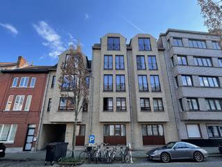 🏡 Appartement te huur – Frederik Burvenichstraat 30 bus 005, Gentbrugge💶 €795/maand + €60 provisie📅 Vrij vanaf 1 mei 2026Bent u op zoek naar een...