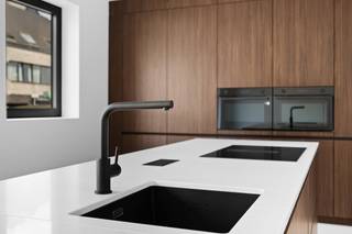 Wonen op topniveau: energiezuinige nieuwbouw met ruimte, zon en luxe in Sint-Katelijne-Waver!Ontdek deze prachtige halfopen nieuwbouwwoning (2025) -...