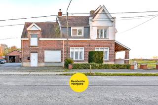 Te renoveren boerderij op een perceel van 7.066m² met loods en diverse bijgebouwen.Tussen de uitgestrekte velden bevindt zich deze te renoveren open...