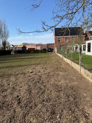 Op zoek naar een bouwgrond op een centrale ligging met alle voorzieningen binnen handbereik? Deze bouwgrond in het centrum van Ingelmunster biedt...