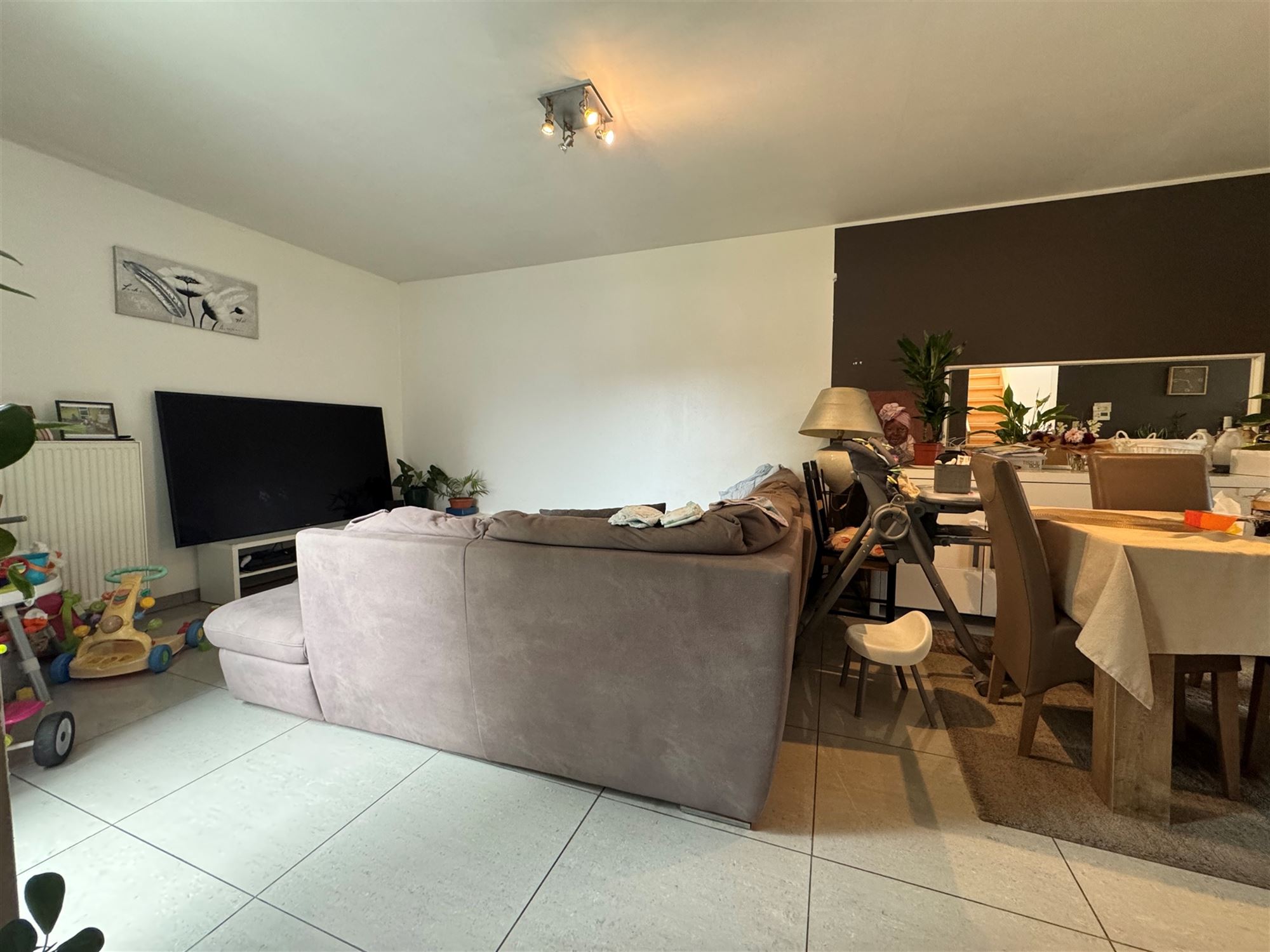 Rustig gelegen HOB met drie slaapkamers te Gijzegem - foto 4