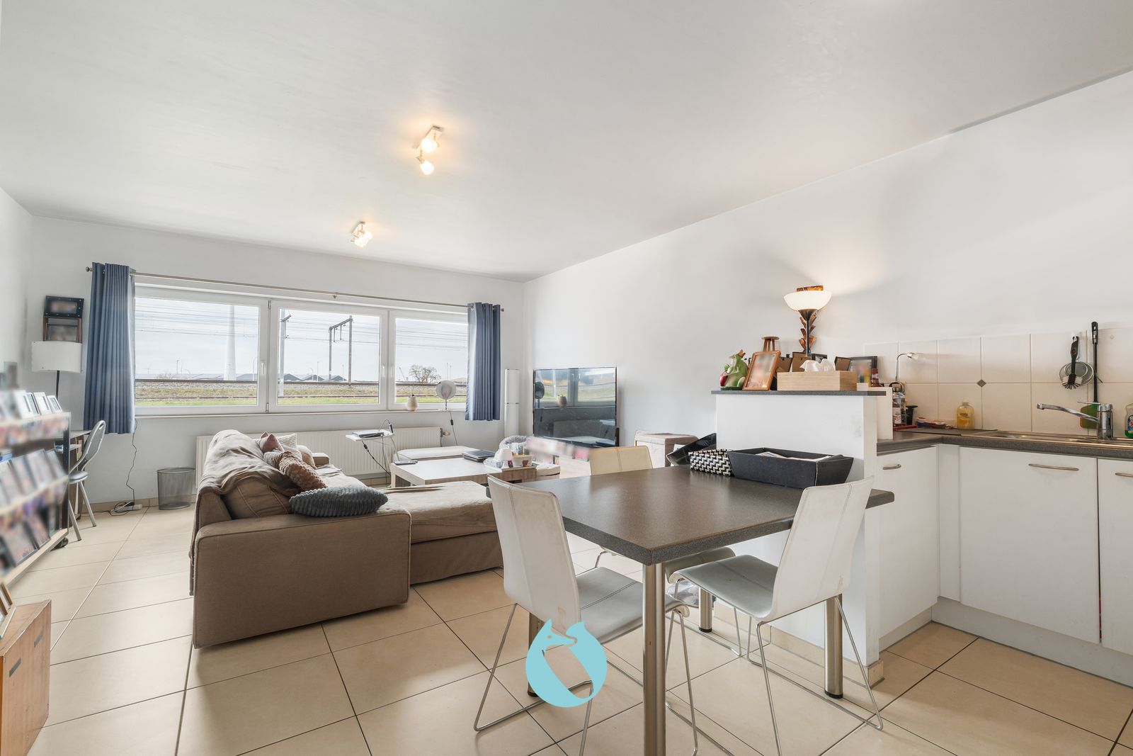 Lichtrijk appartement gelegen op de tweede verdieping - foto 2