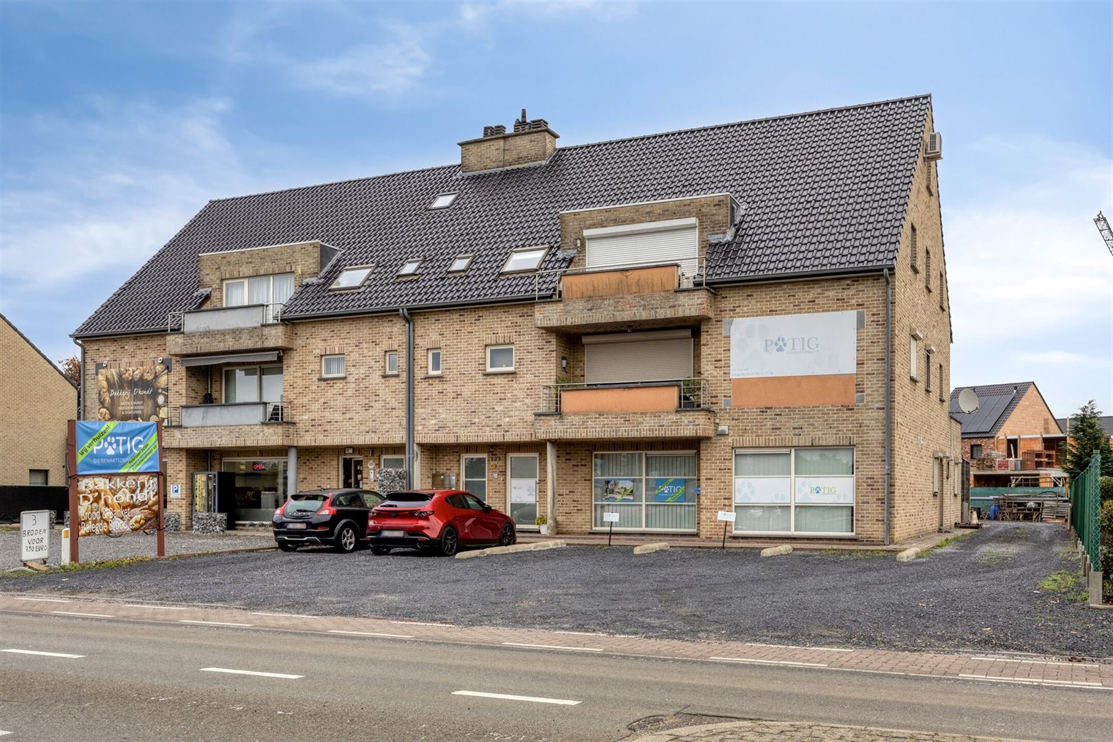 TE KOOP: Polyvalente handelsruimte te Houthalen-Oost!  - foto 1