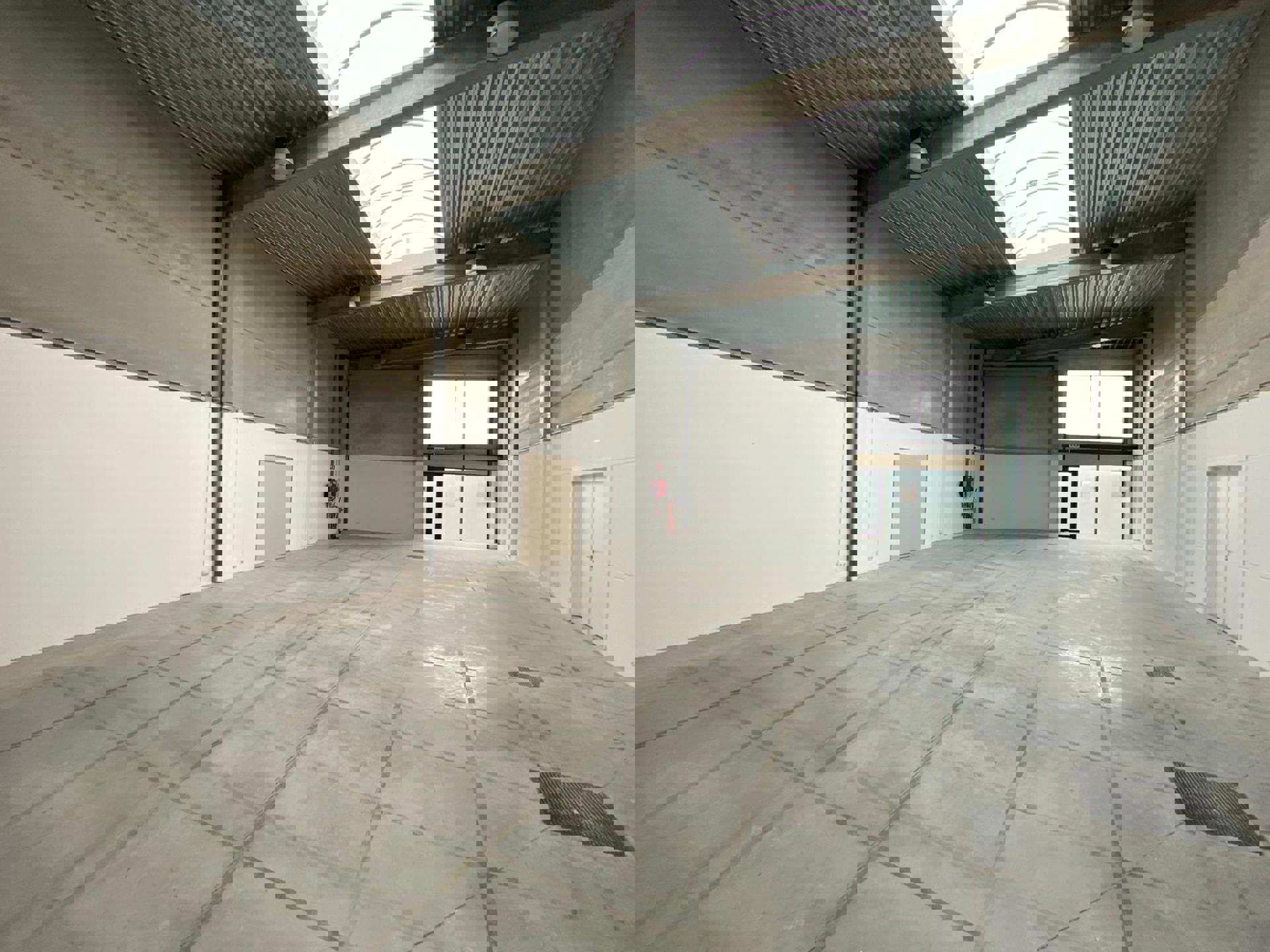 Commercial à louer à Oostkamp - photo 4