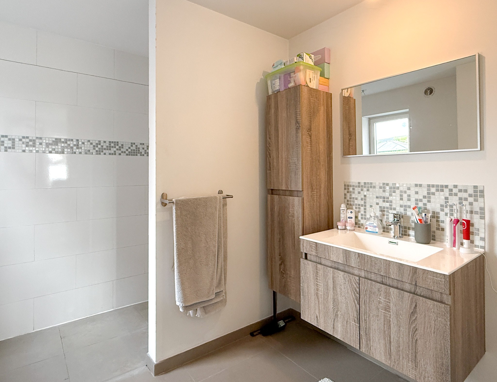 Halfopen bebouwing met grote tuin en twee slaapkamers - foto 5