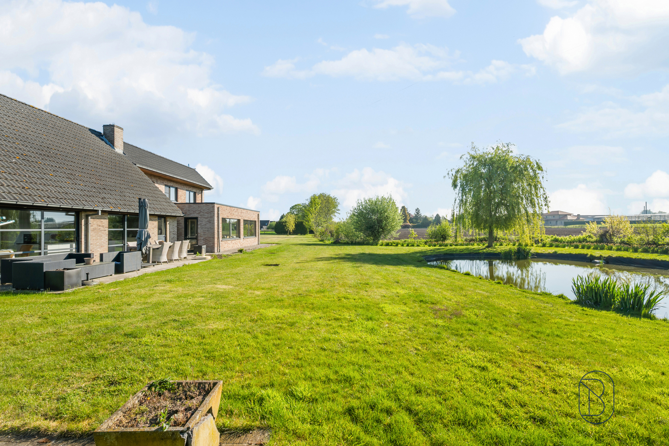 Prachtige eigendom met 2 wooneenheden op 6339m2! - foto 2