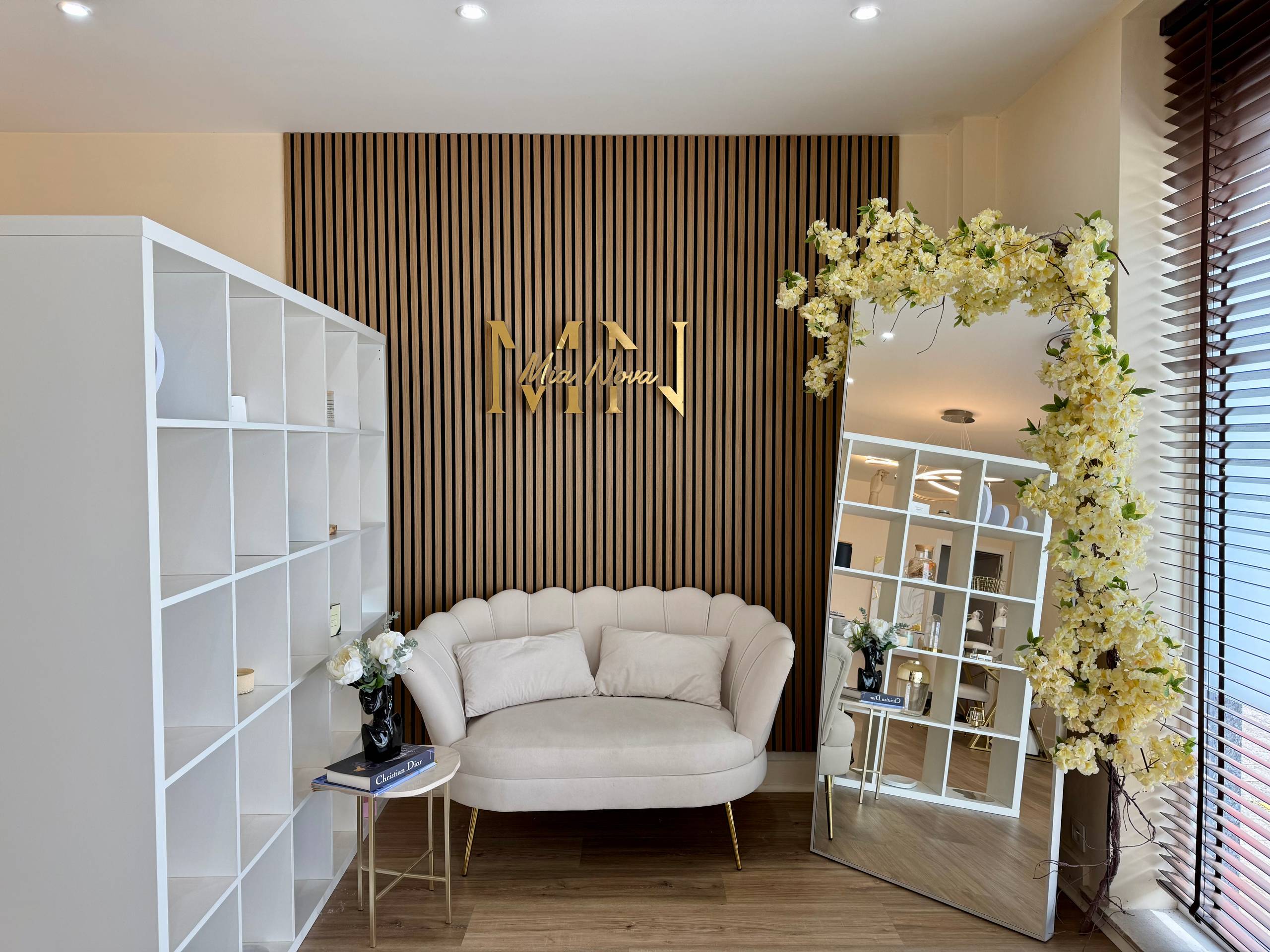 Commercial for rent in Berchem - photo 2