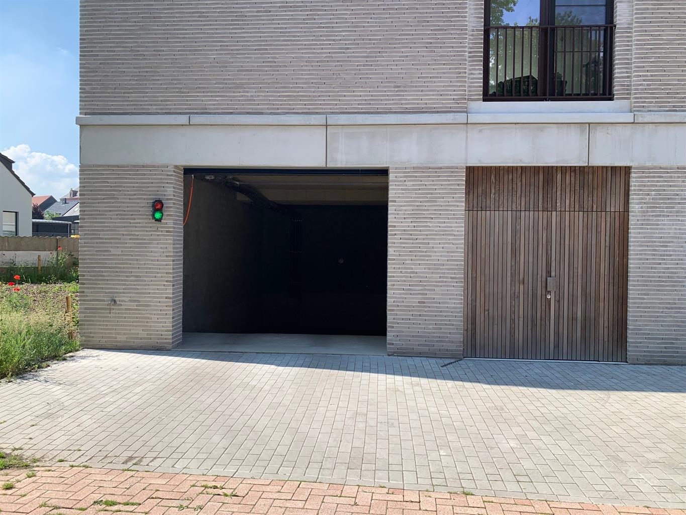Ondergrondse autostandplaats in nieuw gebouw. - foto 5