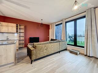 MAIL: clara.jacquy@weinvest.be Tel: 0456 12 69 85We Invest est fier de vous proposer en exclusivité cet appartement deux chambres situé au sixième...