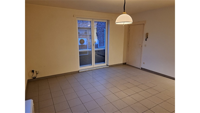 Een appartement op de eerste verdieping met garage in het centrum van Wechelderzande - foto 4