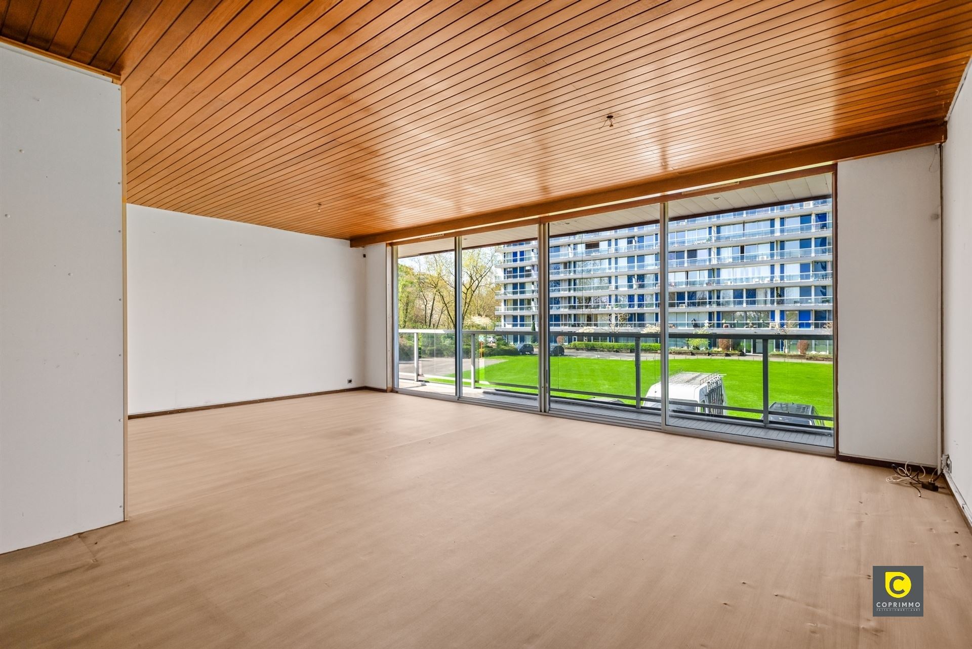 Te renoveren 2 SLPK hoek-app met 2 terrassen! - foto 2