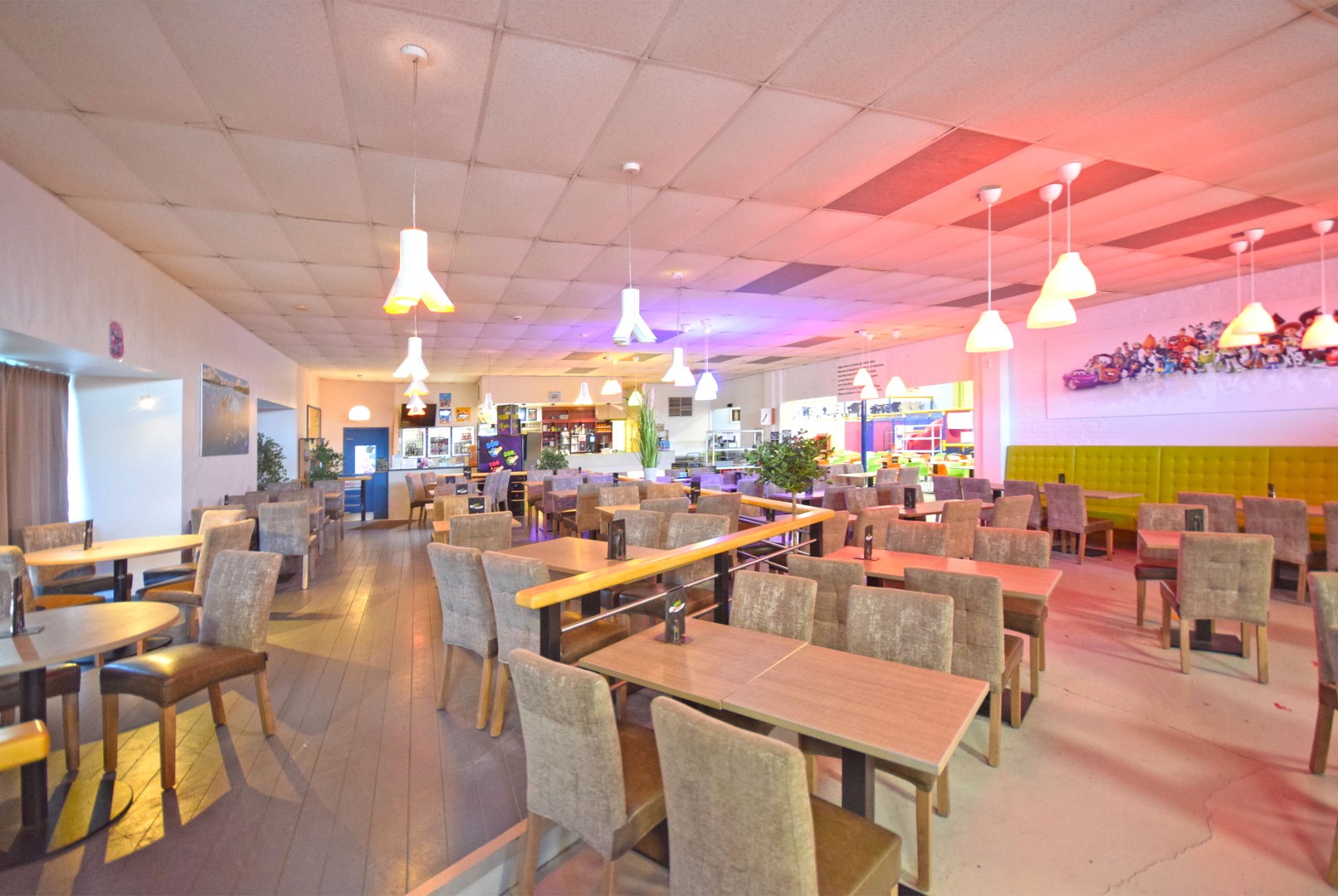 HANDELSRUIMTE/LOODS  EN BOUWGROND IN MAMMOET CENTRUM TE ROESELARE - foto 4