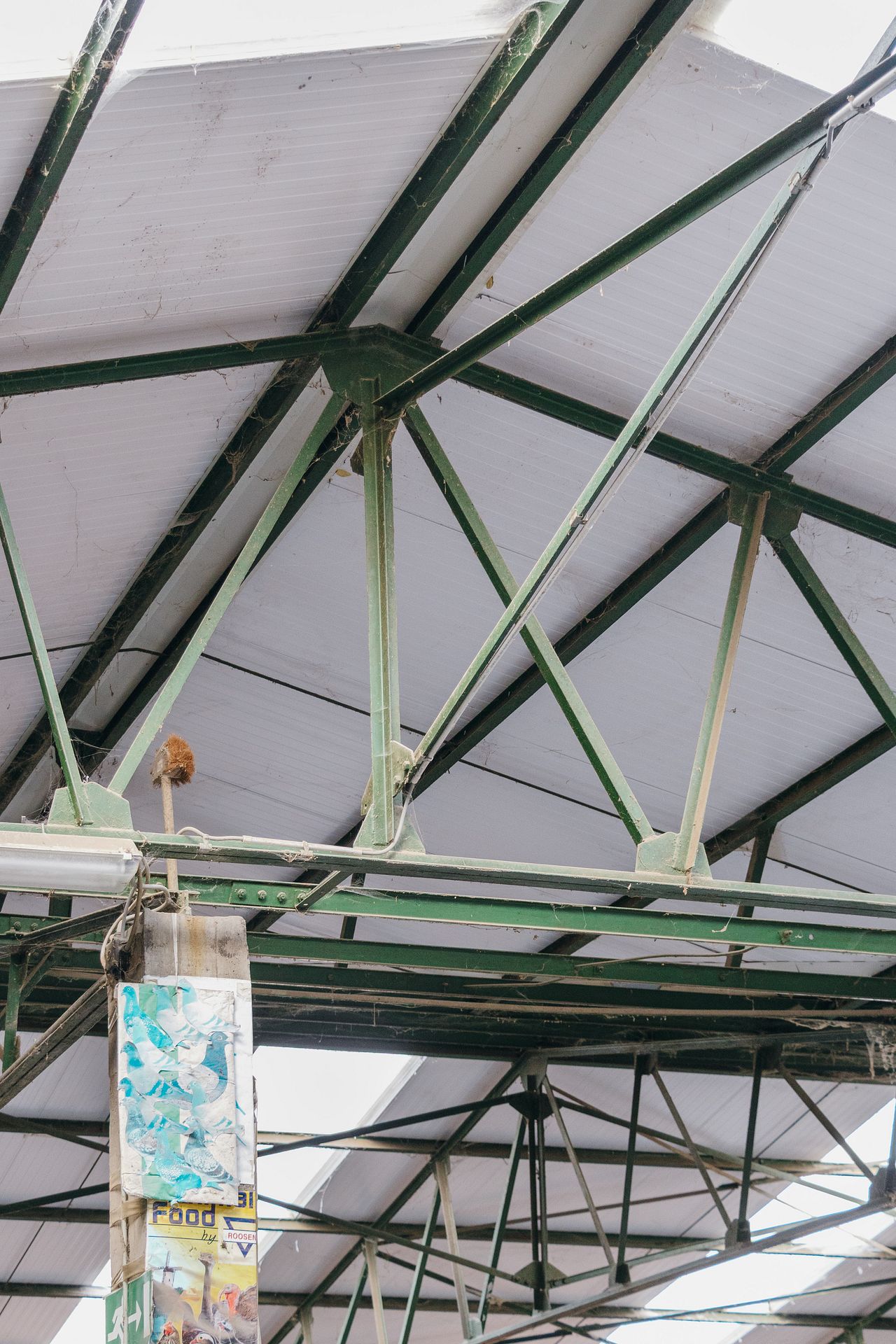 Magazijn met achterliggende grond nabij het dorpscentrum - foto 5