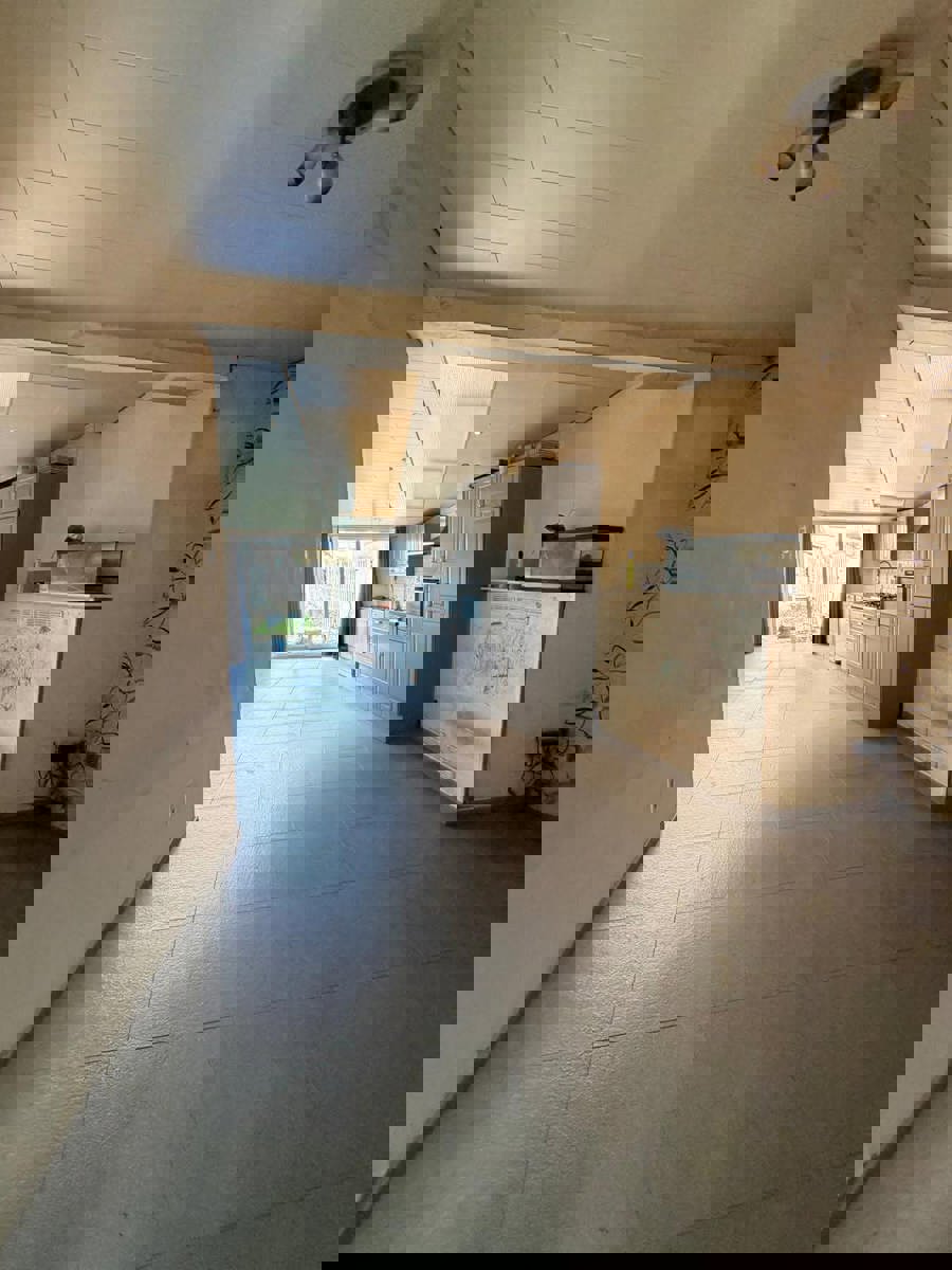 GRONDIG OP TE FRISSEN EENGEZINSWONING - foto 5