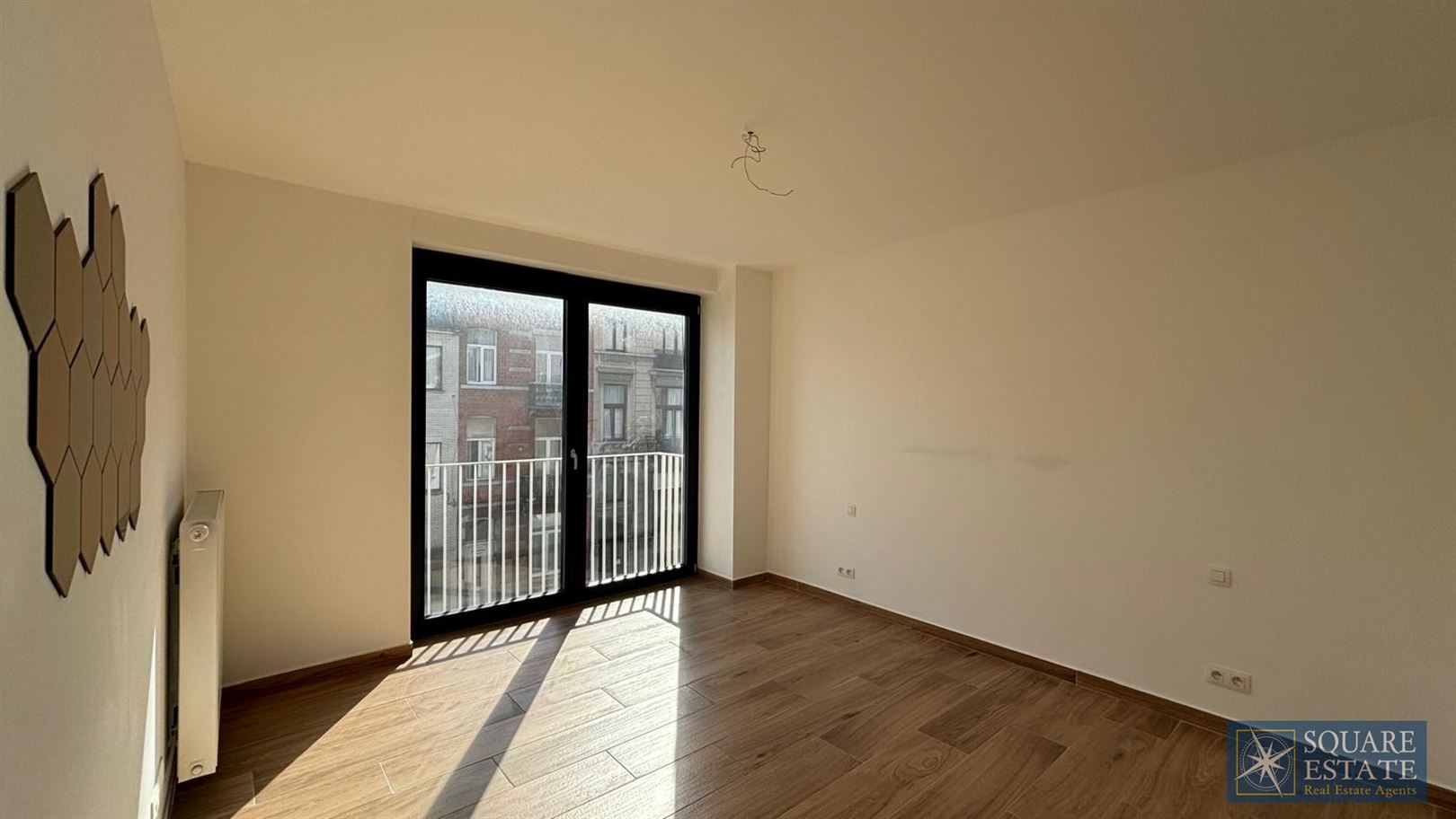 Charmant appartement met 2 slaapkamers en een terras - foto 5