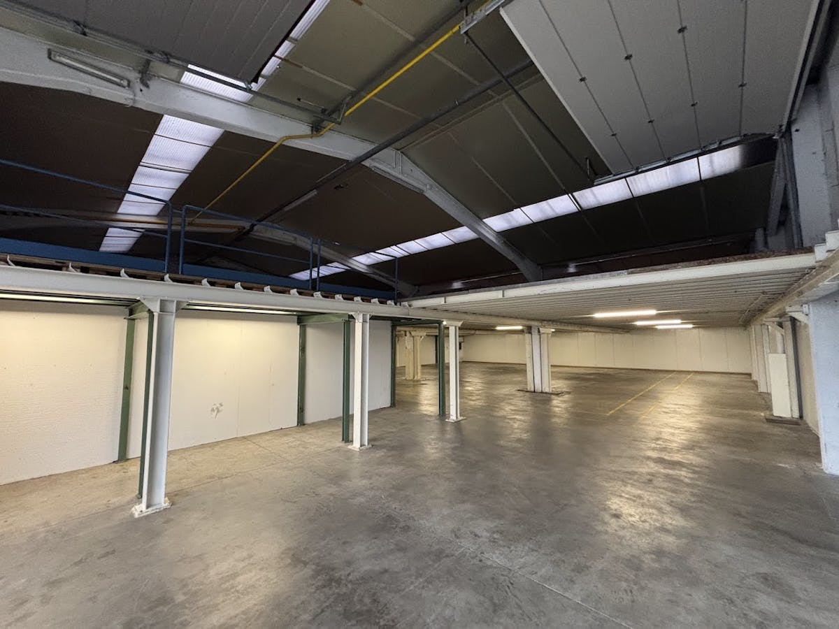 Entrepôt à louer d'environ 1 260 m² à Kuurne - photo 2