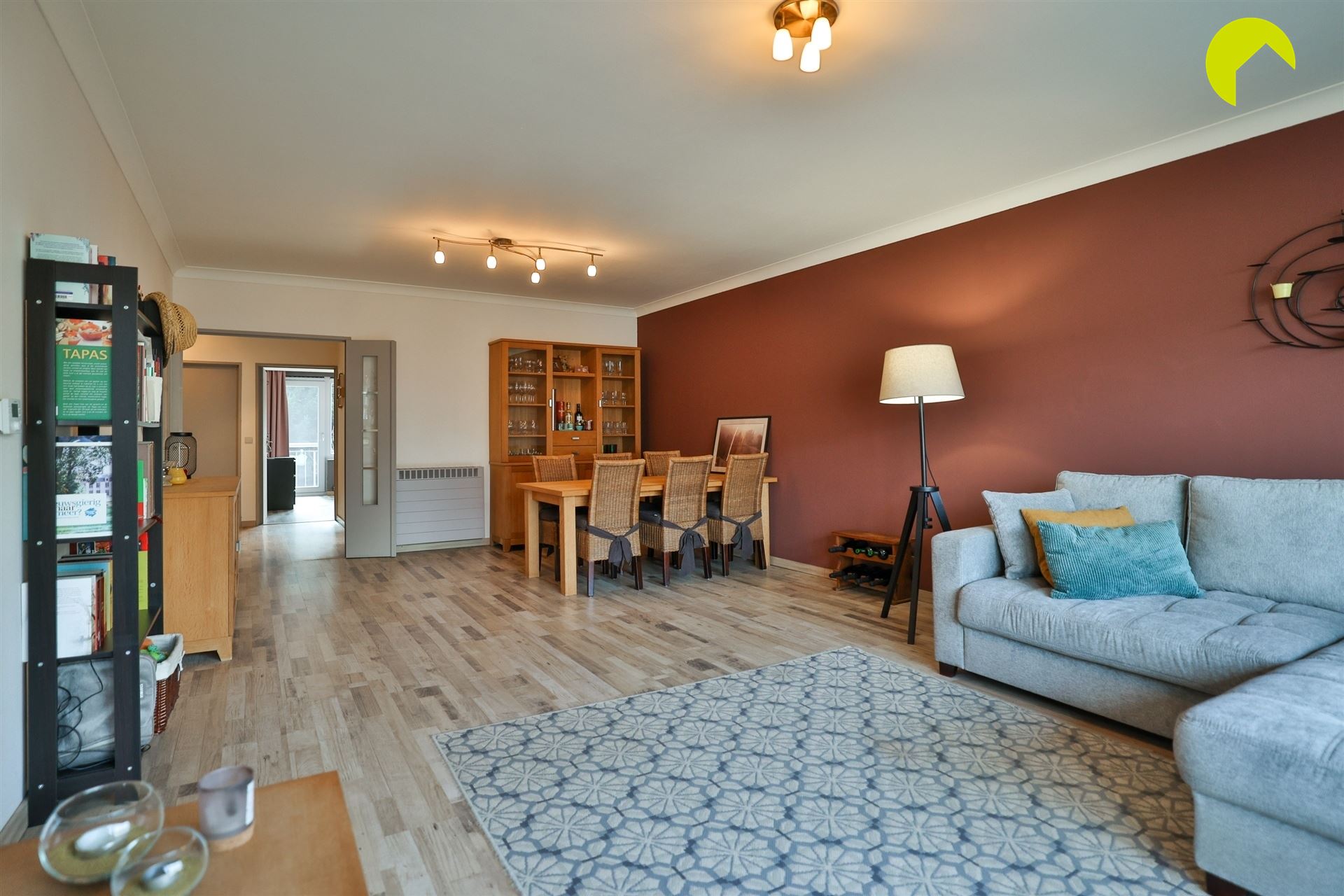 Apartment - photo 4