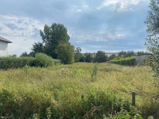 Zuidelijk georiënteerd perceel van 1441 m² voor open bebouwing.In een landelijke omgeving tussen Aartrijke en Zedelgem bevindt zich dit perceel met...