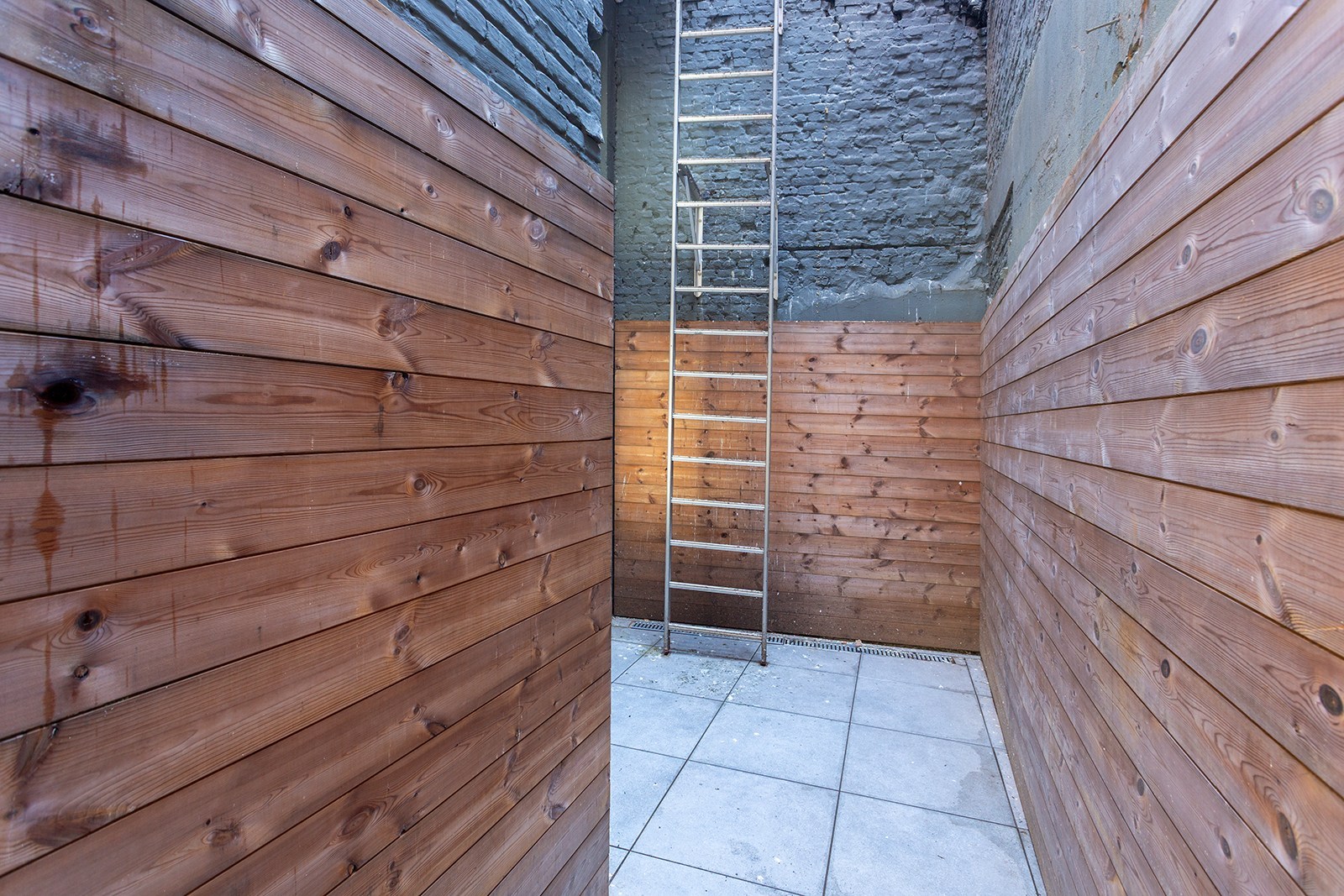 Apartment for sale in Antwerp with 10 bedrooms - photo 4