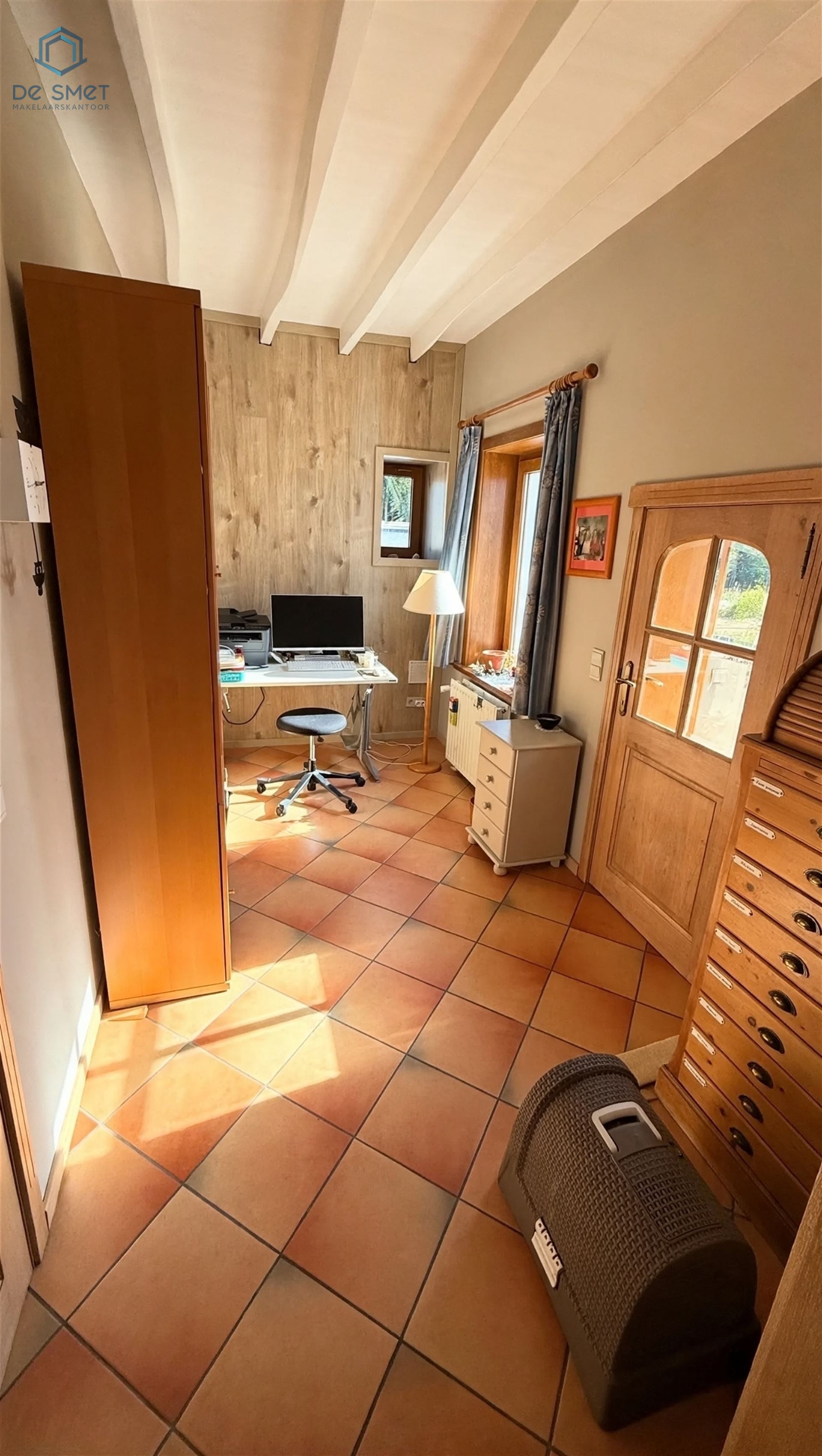 INSTAPKLARE WONING MET 4 SLAAPKAMERS, GARAGE EN VEELZIJDIG BIJGEBOUW - foto 5