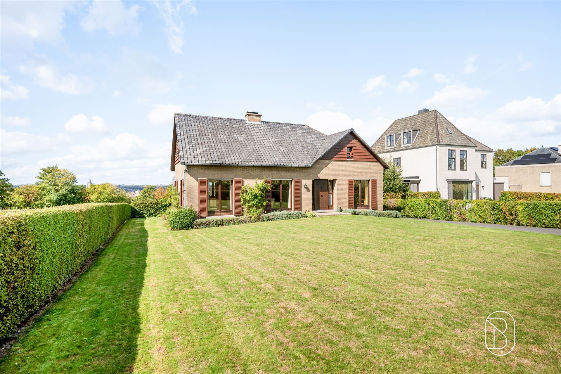 Degelijke villa met prachtig open zicht. - foto 4