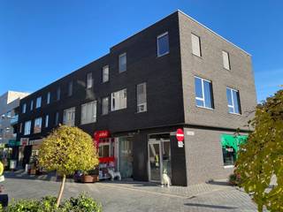 KWALITATIEF, UITSTEKEND ONDERHOUDEN EN RUIM DUPLEX-APPARTEMENT 138M² MET 3 SLAAPKAMERS, GROOT TERRAS 44M² EN INDIVIDUELE FIETSENBERGING1ste en 2de...