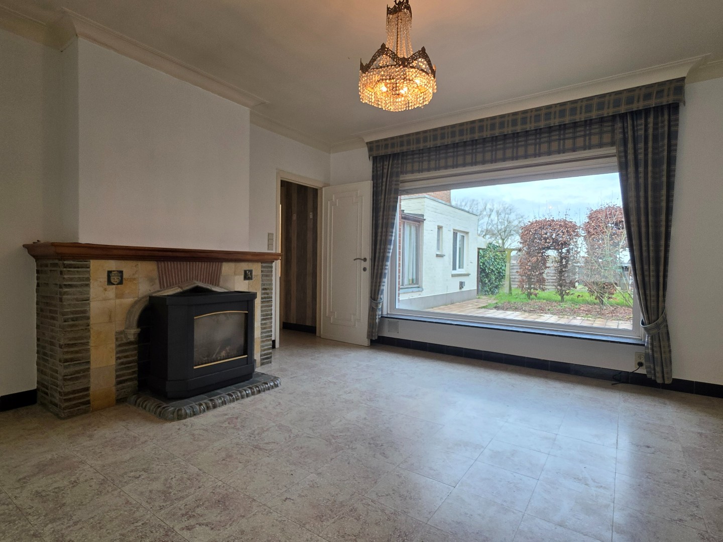 Sterke woning in beton met 3 garages, landelijke verzichten in Hulste. - foto 5