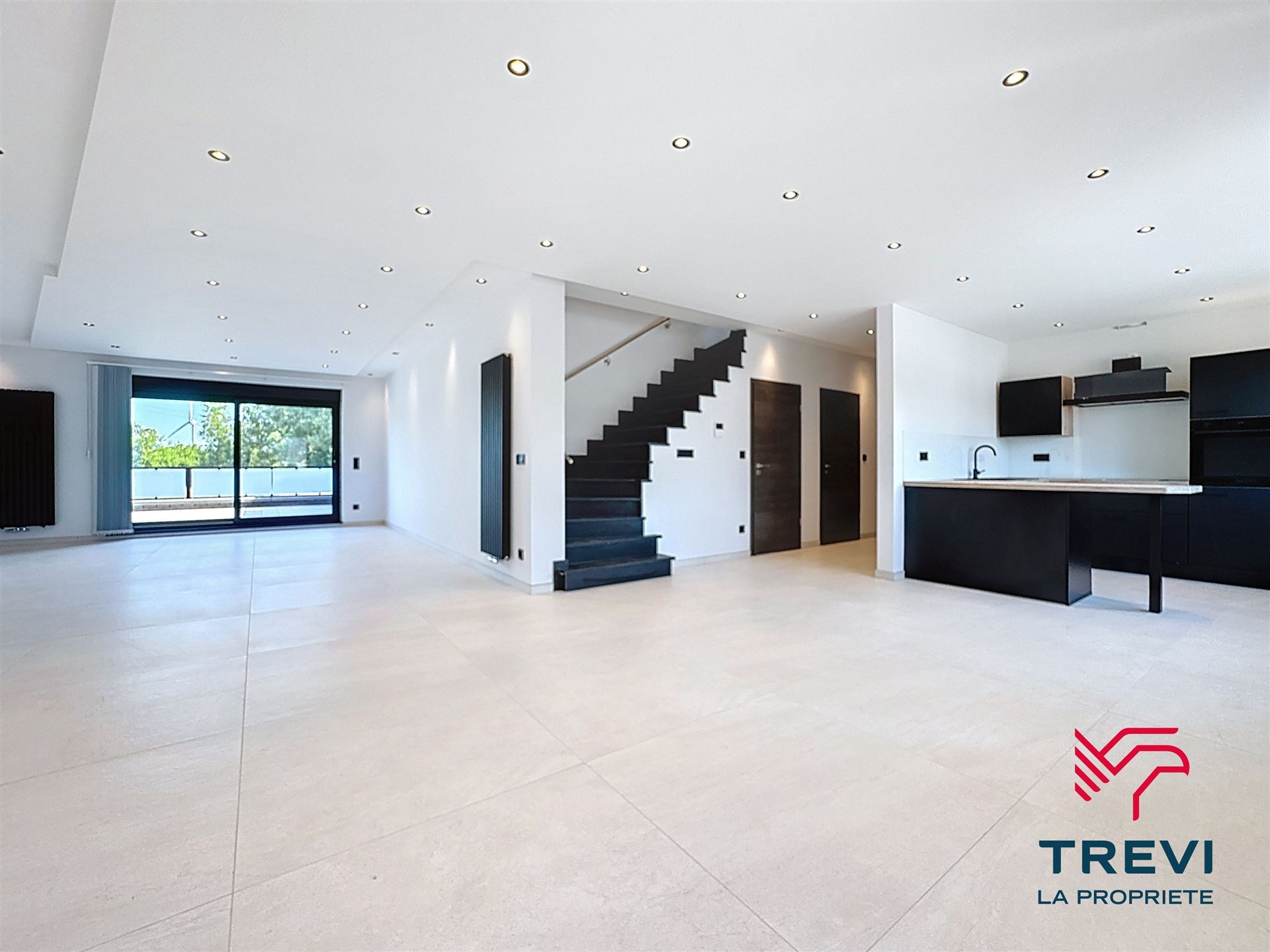 Appartement te huur in Courcelles