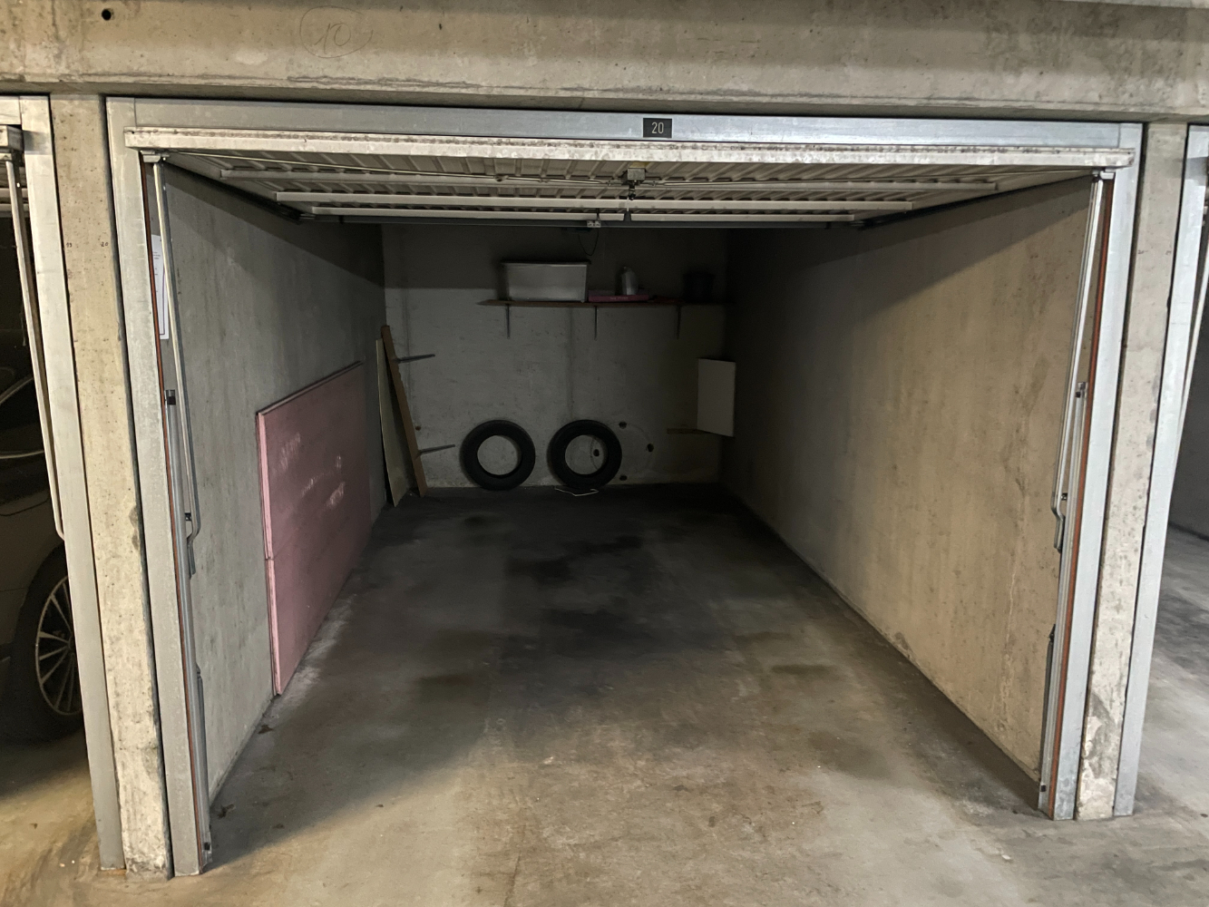 Ruime garagebox in centrum Oostende - photo 2