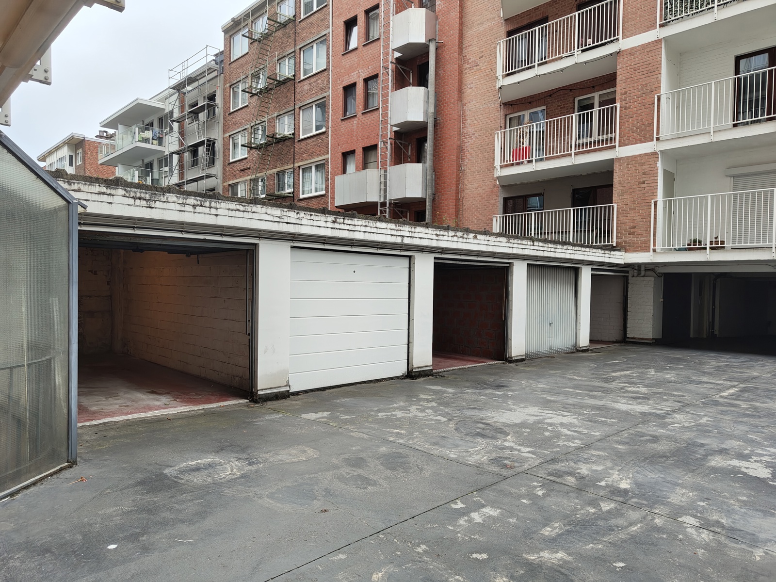Garage for rent in Ghent - photo 1