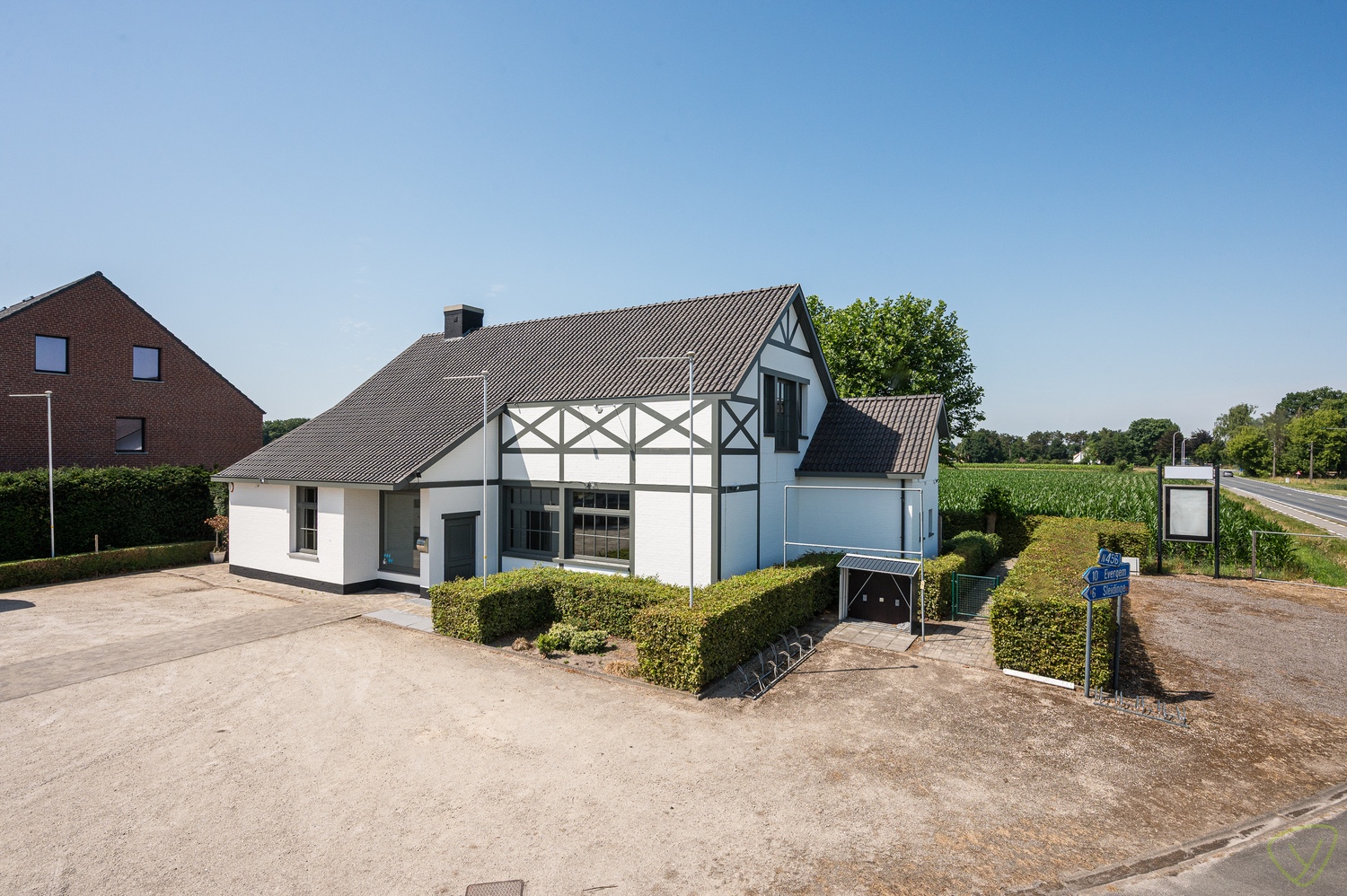 Commercial à vendre à Lembeke avec 2 chambres - photo 1