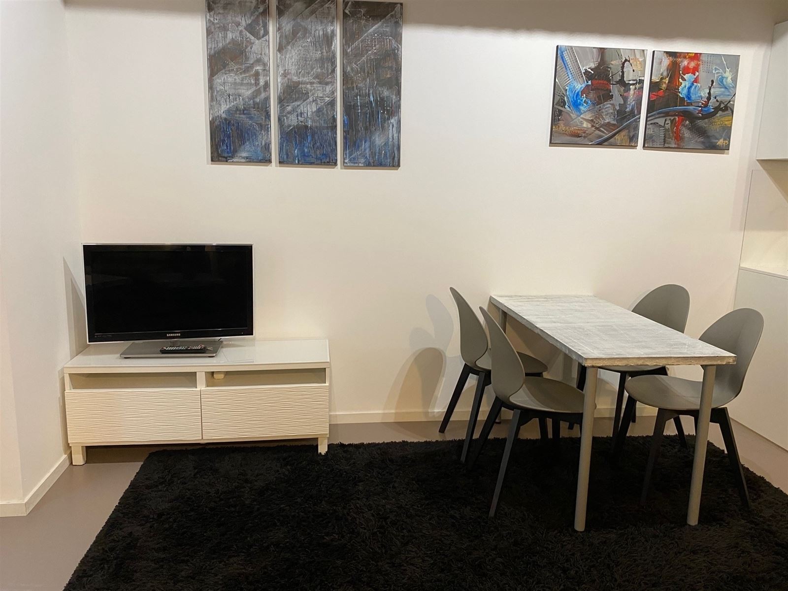 Studio met terras in recent gebouw. - foto 4