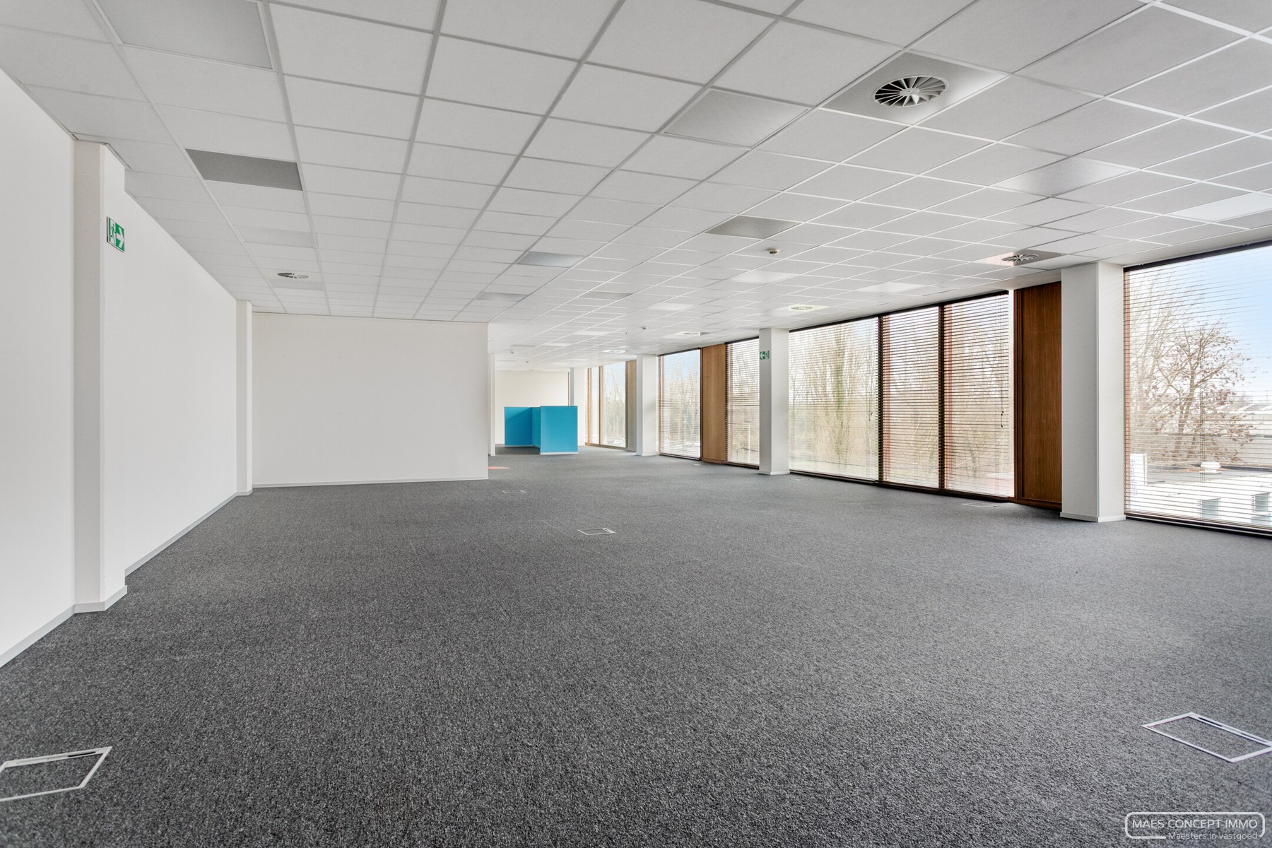 Kantoorruimte 195 m2 te koop vlakbij bij E17 te Zwevegem - foto 2