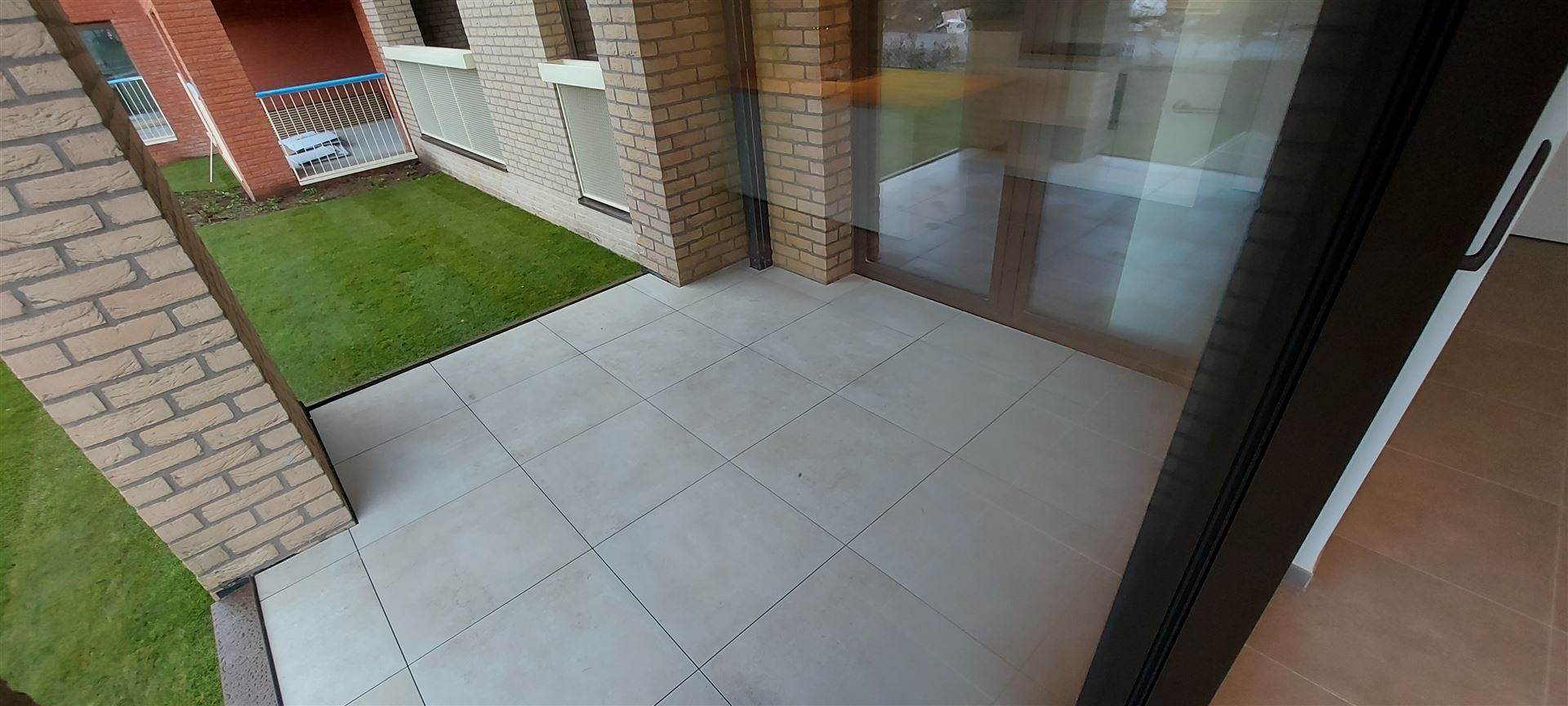 Gelijkvloers appartement - foto 4