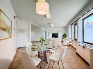 <p><span><strong><span>🏠 Ontdek je nieuwe thuis tijdens het weekend van de OPENKIJKDAGEN!<br />📅 Vrijdag 16 oktober⏰ 17u – 18u30<br />📌 Vrij toegankelijk – GEEN afspraak nodig<br />📞 Wil je eerder al een kijkje nemen? Bel ons op ☎️ 055 30 92 90</span></strong></span><br /><br /><span><strong>MOGELIJKHEID TOT OMVORMEN NAAR APPARTEMENT</strong> mits goedkeuring functiewijziging!</span></p>
<strong>BETAALBARE HANDELSRUIMTE</strong> op een <strong>TOPLIGGING</strong> aan de <strong>STADSRAND</strong> met op een <strong>ZEER COMMERCIËLE LOCATIE</strong> met een <strong>HOGE VISIBILITEIT</strong> en een <strong>VLOTTE BEREIKBAARHEID</strong>. <br />Deze <strong>LICHTRIJKE COMMERCIËLE EIGENDOM </strong>beslaat een <strong>TOTALE BRUIKBARE OPPERVLAKTE VAN +/- 99.5 M²</strong> en is onderverdeeld in <strong>4 KANTOORRUIMTES</strong>. <br />Op zoek naar een geschikte handelsruimte voor uw beroepsactiviteit <strong>OP EEN STRATEGISCHE LIGGING IN HET CENTRUM</strong> van Oudenaarde? Dan is dit het pand dat u zoekt!<br /><br />Adres: Baarstraat 67 bus 3 te Oudenaarde<br /><br />G-score + P-score D. Geen renovatieverplichting van toepassing.