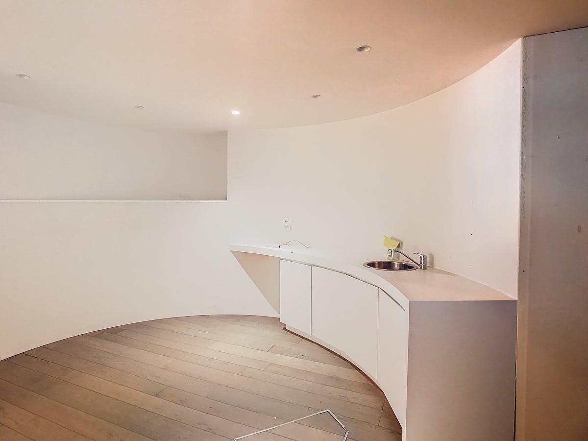 Kantoor van ca. 300 m² op centrale ligging in Torhout - foto 4