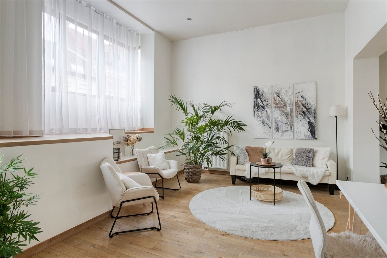 Volledig vernieuwde, subliem ingerichte herenwoning - foto 3